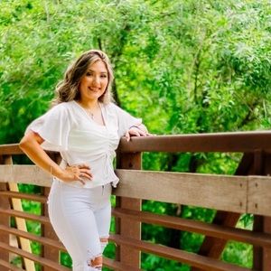 Meet your Posher, Daniela